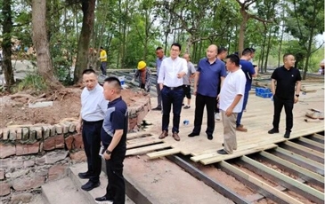 旅投创新公司党委副书记、董事、总经理邹启霖带队赴聚峰谷项目开展汛期安全生产检查